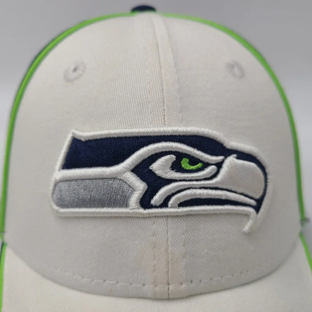 Seattle Seahawks Hat Adjustable New Era 9Forty White Blue Green NFL Football Men